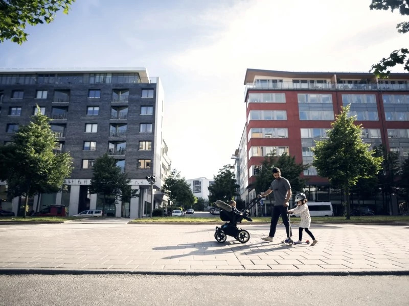 mf-family-walking-stroller-800x600.jpg